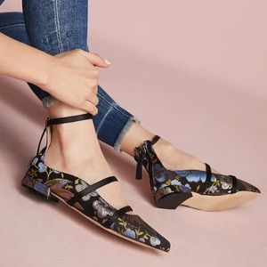 Anthropologie Strappy City Flats 7 US / 37 EU